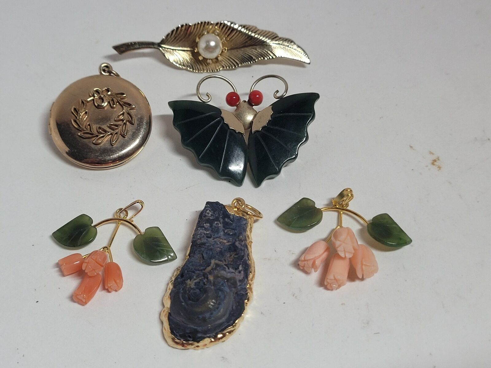 6 Pc Gold Filled Pendants-pins-locket-carved Jade & Coral-butterfly-flowers-nr