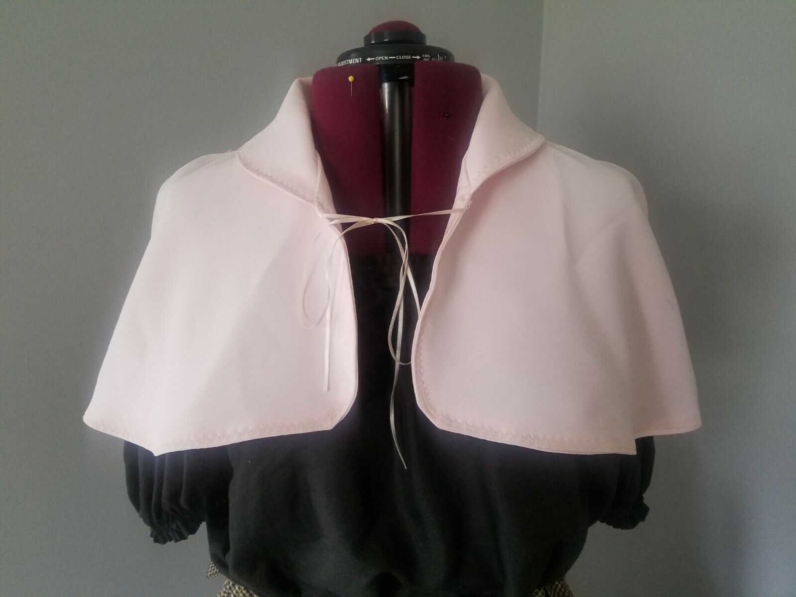 Shoulder Cape  - Collared - Baby Pink (teen - Xs/s)