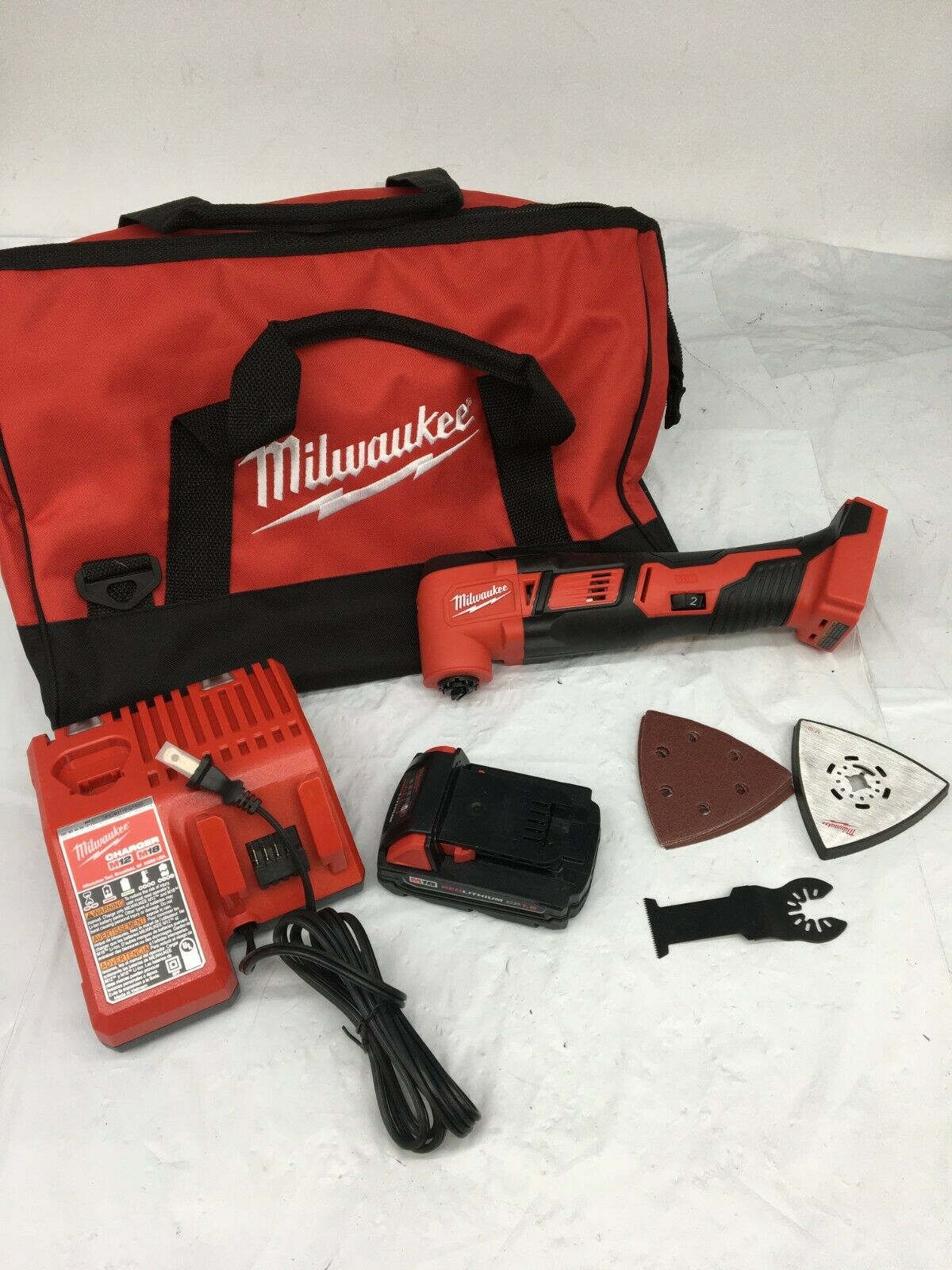 Milwaukee 2626-21cp M18 Oscillating Multi-tool Kit With Battery, Charger, Bag Ln