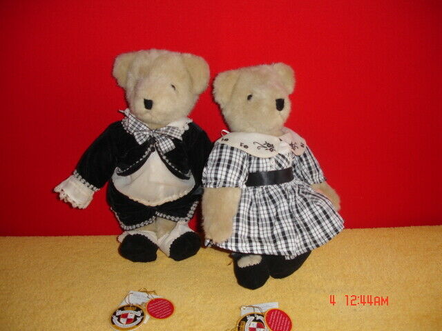 1996 Vander Bears 13" Tall Fuzzy & Fluffy (portrait In Black & White) With Tags.