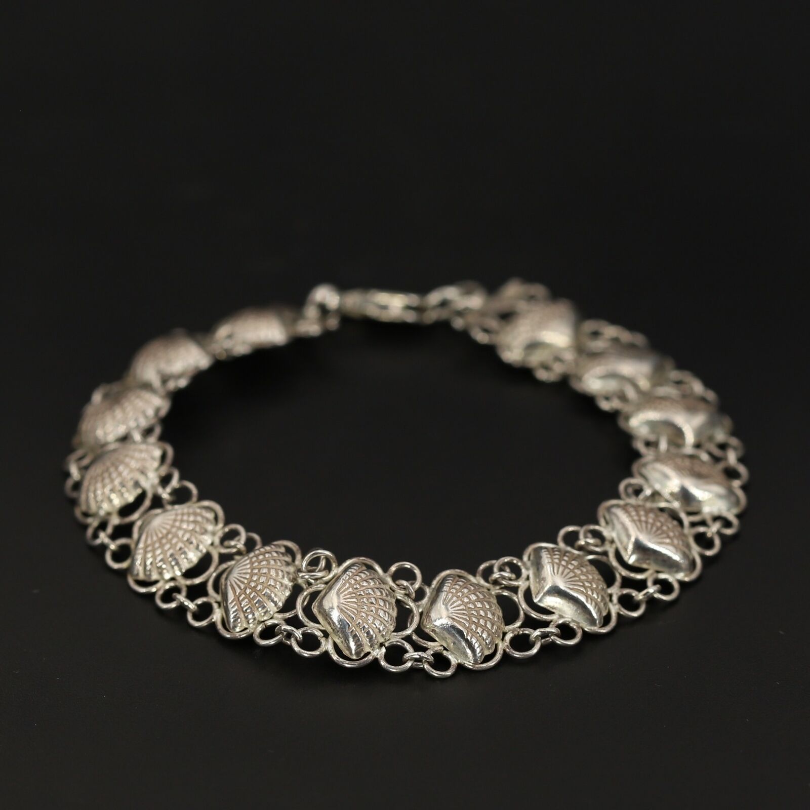 Vtg Sterling Silver - 11mm Continuous Clam Sea Shell Link 7.5" Bracelet - 8g
