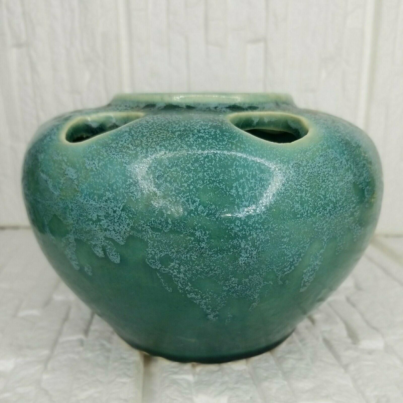 Unusual Mccoy 524 Green Mottled Pottery Bowl With Holes For Floral Arrangement
